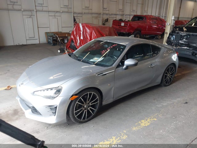 Toyota 86 2017 JF1ZNAA11H9706199 Image 2