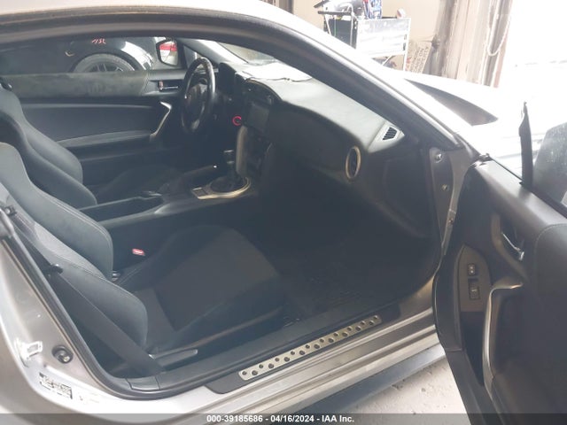 Toyota 86 2017 JF1ZNAA11H9706199 Image 5