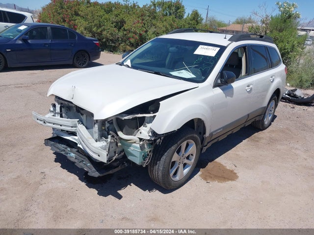 Subaru Outback 2.5i 2014 4S4BRBAC2E3324135 Image 2