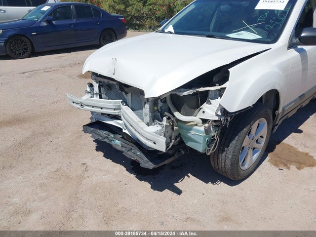 Subaru Outback 2.5i 2014 4S4BRBAC2E3324135 Image 6