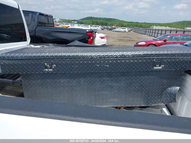 1C6RR6FG2KS681202 RAM 1500 Classic Tradesman Quad Cab 4x2 6'4 Box