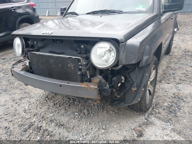 Jeep Patriot Latitude 2016 1C4NJRFB3GD596322 Image 6