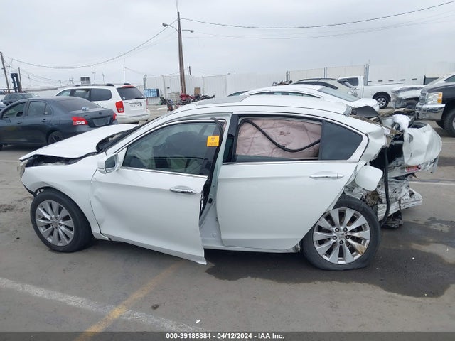 Honda Accord Touring 2015 1HGCR3F91FA000233 Image 13