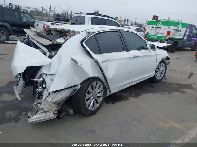 Honda Accord Touring 2015 1HGCR3F91FA000233 Image 4