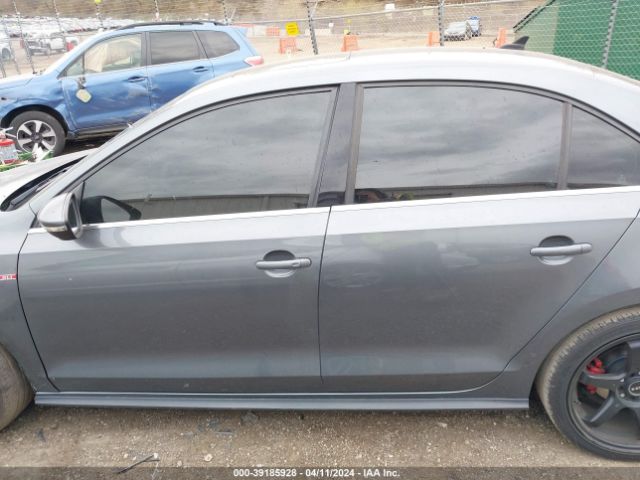 3VW4T7AJ3HM329709 Volkswagen JETTA GLI