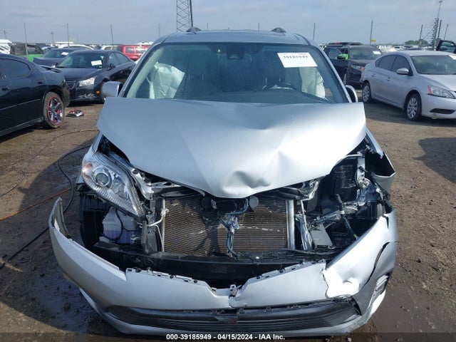 Toyota SIENNA XLE 2020 5TDYZ3DC2LS082474 Image 12
