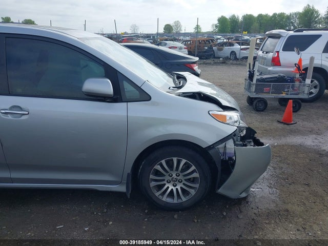 Toyota SIENNA XLE 2020 5TDYZ3DC2LS082474 Image 17