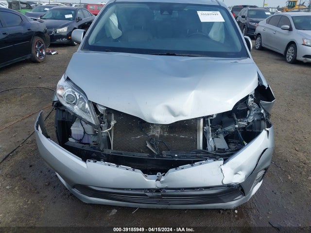Toyota SIENNA XLE 2020 5TDYZ3DC2LS082474 Image 6