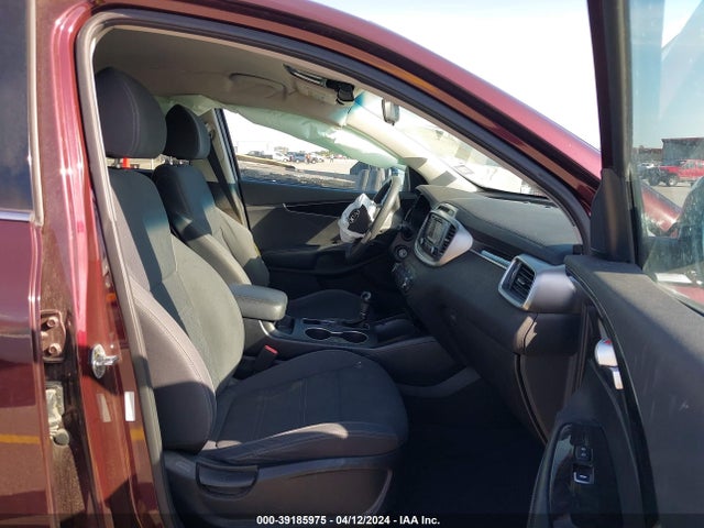 KIA Sorento 3.3l Lx 2018 5XYPG4A5XJG352686 Image 5