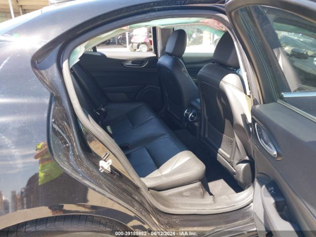 ZARFAEDNXH7535680 Alfa Romeo Giulia Awd