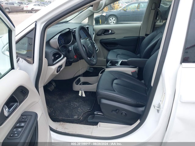 2C4RC1BG4RR116352 Chrysler Pacifica Touring L