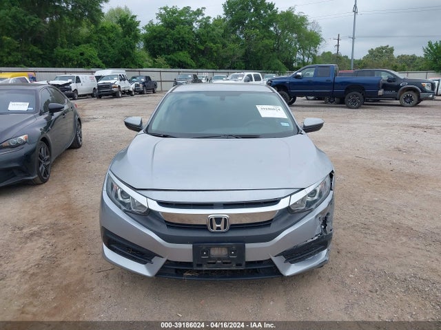Honda Civic Lx 2018 2HGFC2F53JH581895 Image 12