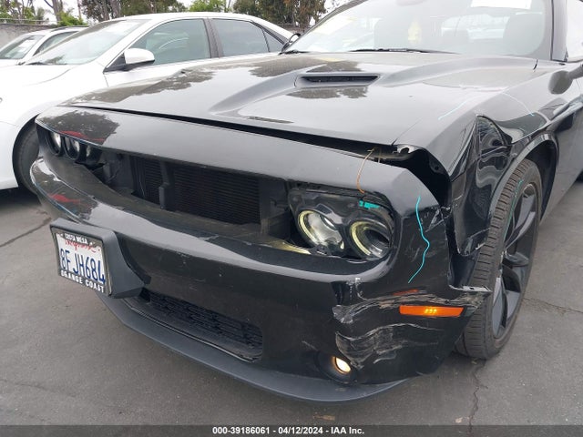 Dodge Challenger Sxt Plus 2018 2C3CDZAG1JH286802 Image 19