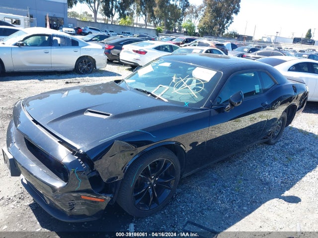 Dodge Challenger Sxt Plus 2018 2C3CDZAG1JH286802 Image 2