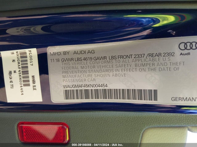 WAUGMAF45KN004454 Audi A4 40 Premium/40 Titanium Premium