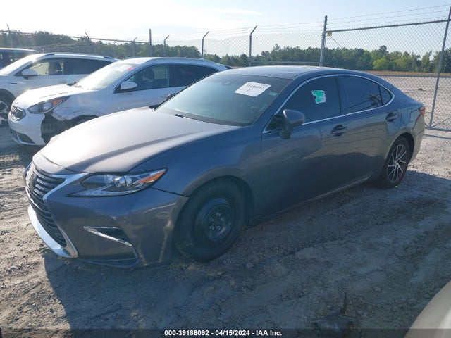 Lexus ES 350 2016 58ABK1GGXGU022364 Image 2