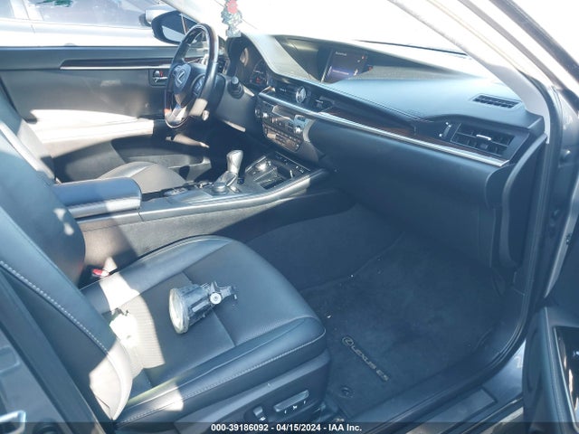Lexus ES 350 2016 58ABK1GGXGU022364 Image 5