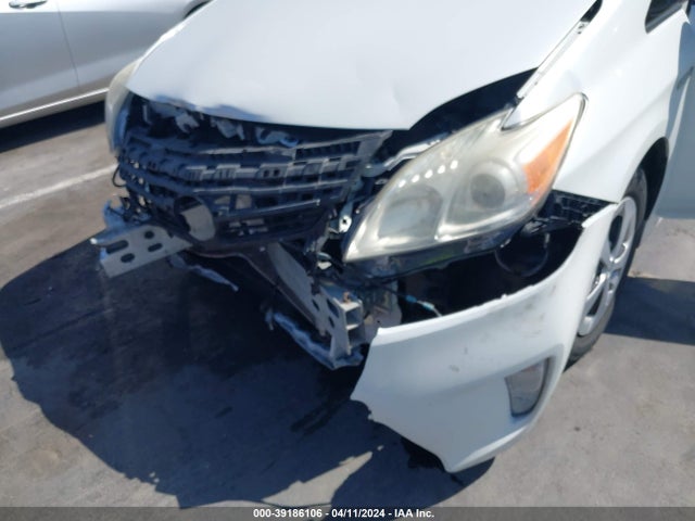 Toyota Prius Four 2014 JTDKN3DU2E1751434 Image 6