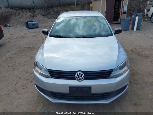 3VW2K7AJ2EM226514 Volkswagen Jetta 2.0l S