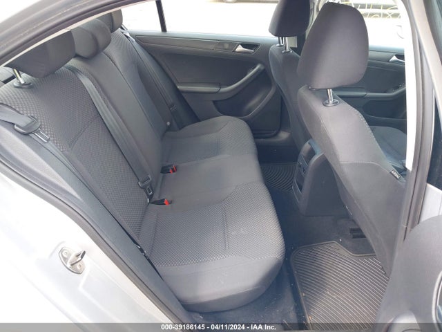 3VW2K7AJ2EM226514 Volkswagen Jetta 2.0l S