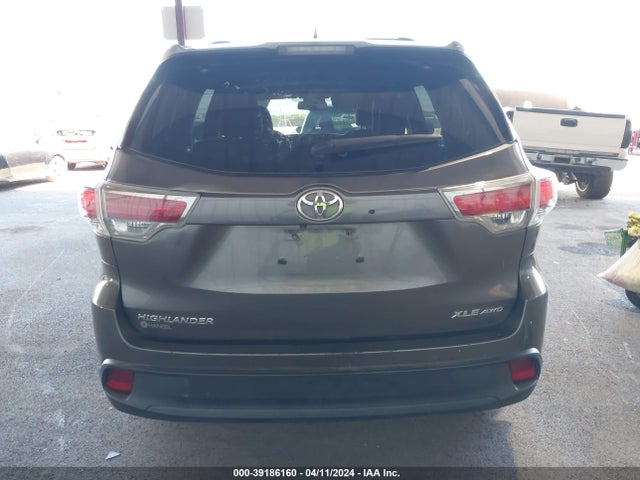 Toyota Highlander Xle V6 2015 5TDJKRFH5FS199357 Image 17