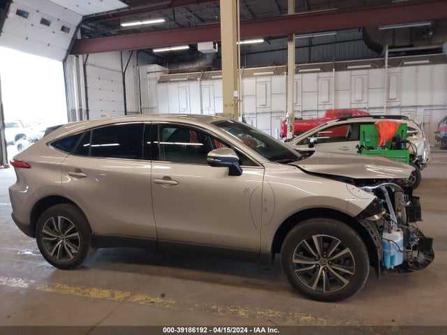 Toyota VENZA LE 2022 JTEAAAAH4NJ101289 Image 14