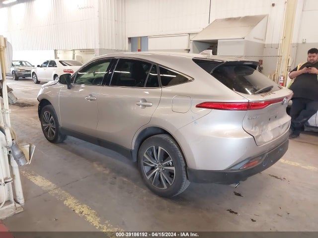 Toyota VENZA LE 2022 JTEAAAAH4NJ101289 Image 3