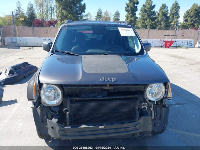 ZACCJBCBXHPF27813 Jeep Renegade Trailhawk 4x4