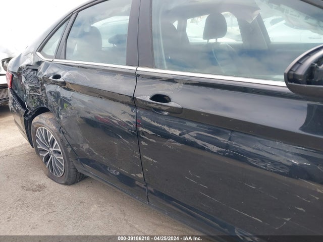 3VWC57BU0KM115654 Volkswagen Jetta 1.4t R-line/1.4t S/1.4t Se