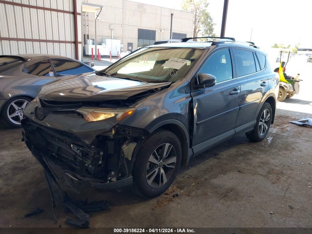 Toyota Rav4 Xle 2016 2T3RFREV1GW502746 Image 2