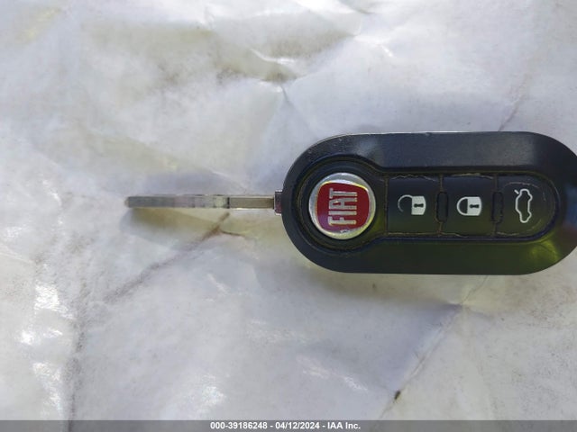 2013 FIAT 500 3C3CFFAR8DT752442 Photo 10