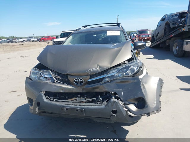 Toyota RAV4 LE 2015 2T3BFREV9FW313102 Image 12
