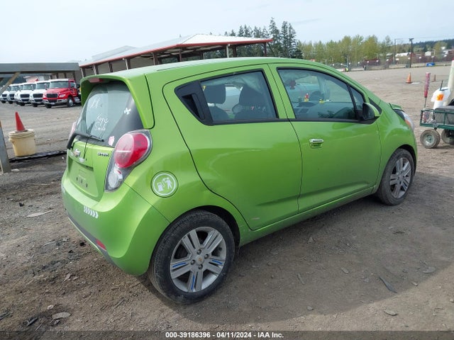Chevrolet Spark 1lt Cvt 2015 KL8CD6S92FC794550 Image 4