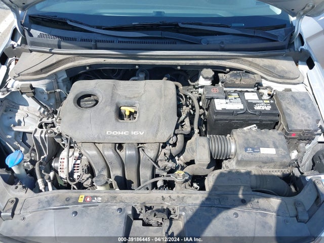 Hyundai ELANTRA SEL 2018 5NPD84LF5JH256205 Image 10
