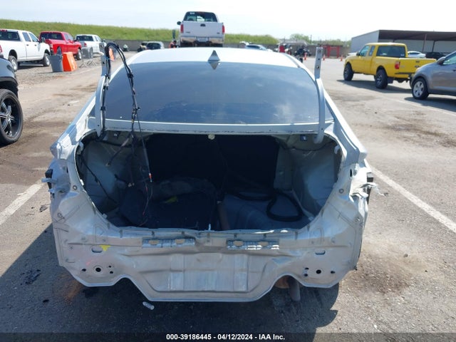 Hyundai ELANTRA SEL 2018 5NPD84LF5JH256205 Image 6