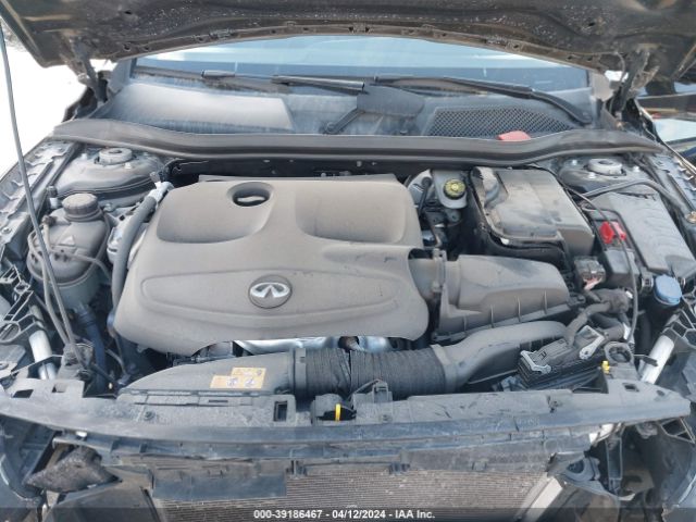 SJKCH5CR4JA052026 Infiniti Qx30 Luxury