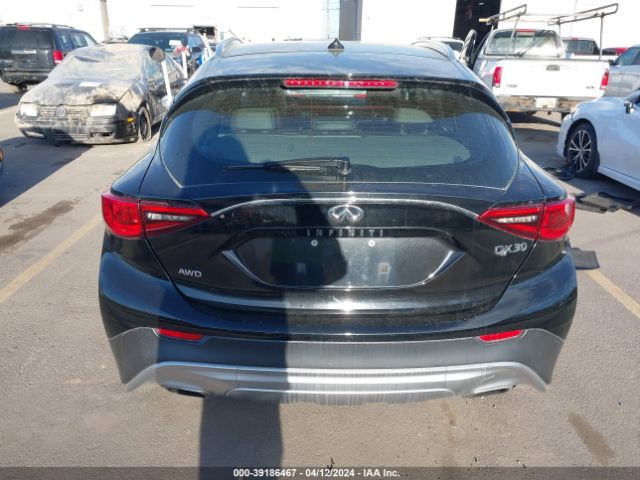 SJKCH5CR4JA052026 Infiniti Qx30 Luxury