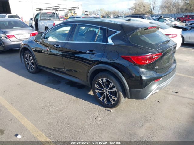 SJKCH5CR4JA052026 Infiniti Qx30 Luxury