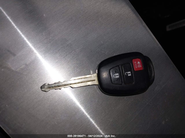 Toyota RAV4 LE 2015 2T3ZFREV0FW194385 Image 11