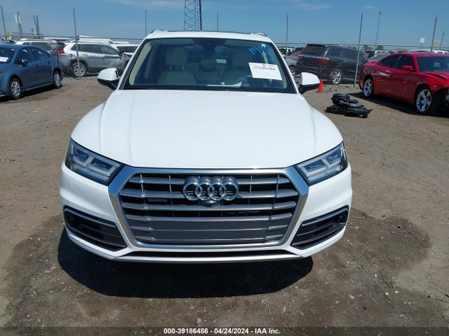 WA1CNAFY1J2219356 Audi Q5 2.0t Premium/2.0t Tech Premium