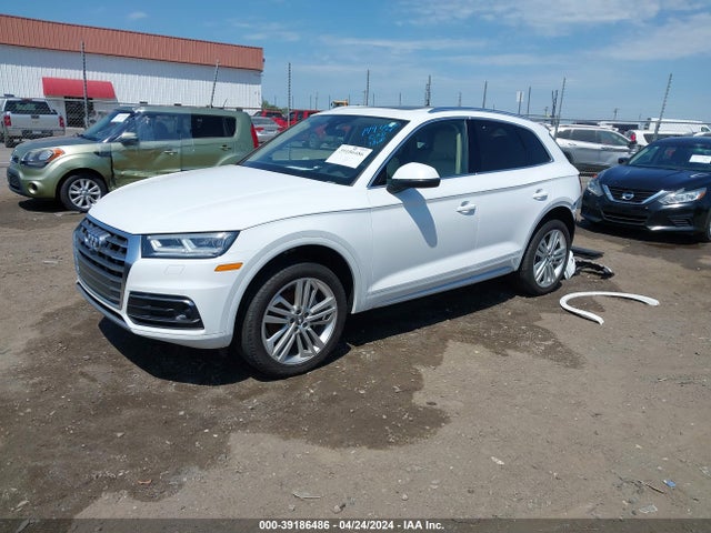 WA1CNAFY1J2219356 Audi Q5 2.0t Premium/2.0t Tech Premium