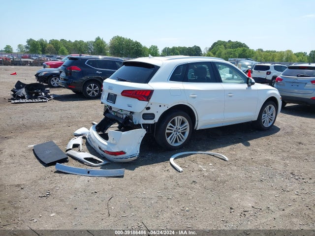 WA1CNAFY1J2219356 Audi Q5 2.0t Premium/2.0t Tech Premium