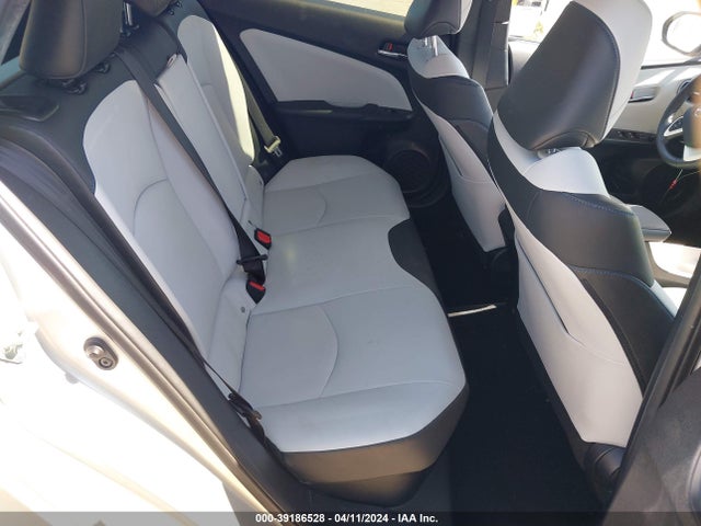 Toyota Prius Four Touring 2017 JTDKARFU7H3029915 Image 8