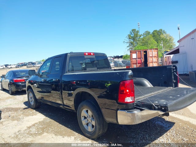 1C6RR6GG2JS298776 RAM 1500 Slt Quad Cab 4x2 6'4 Box