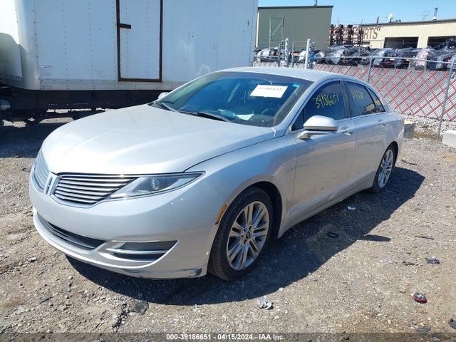 3LN6L2J92FR621528 Lincoln MKZ
