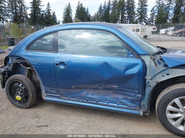 3VWFD7AT5JM719885 Volkswagen Beetle 2.0t Coast/2.0t S