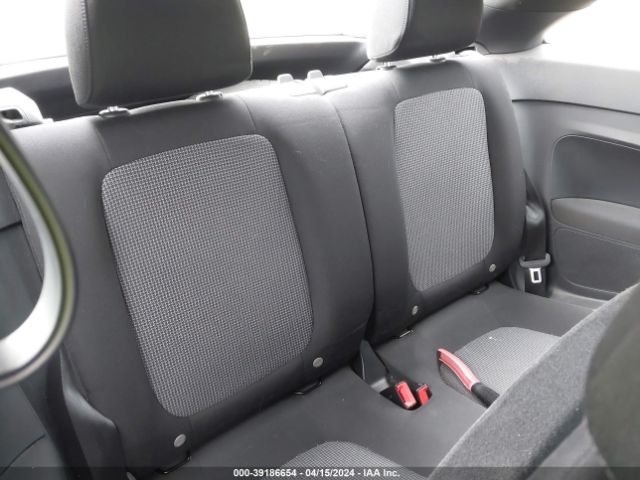3VWFD7AT5JM719885 Volkswagen Beetle 2.0t Coast/2.0t S