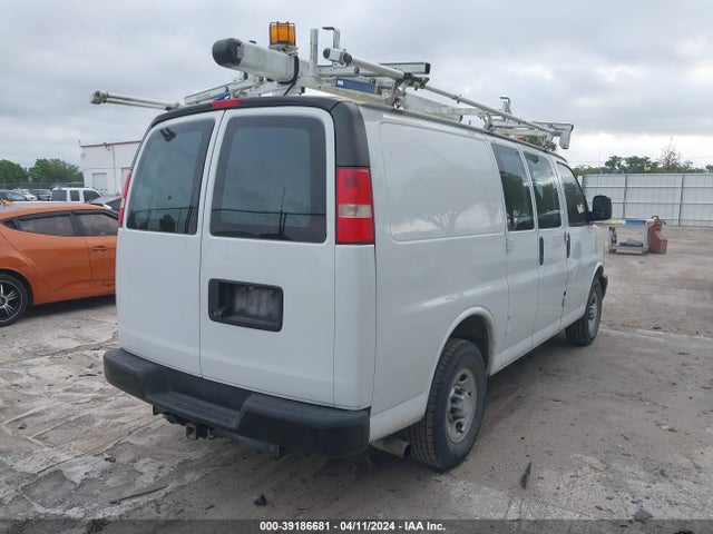 Chevrolet Express 2500 Work Van 2016 1GCWGAFF6G1339051 Image 4