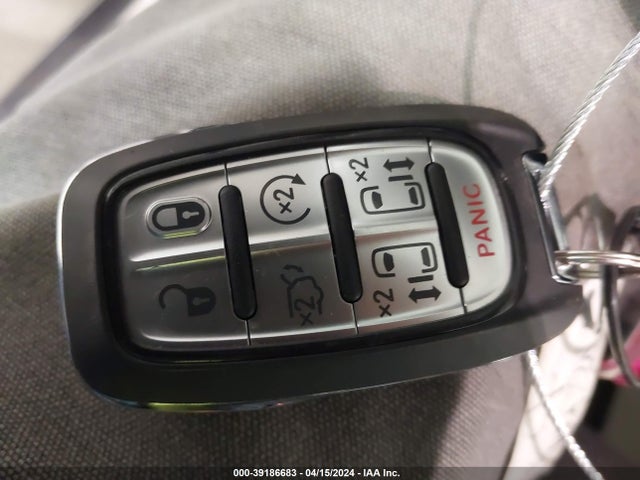 2C4RC1CGXPR591189 Chrysler Voyager Lx