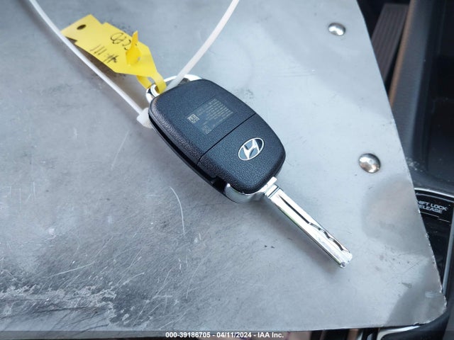 Hyundai SONATA SE 2018 5NPE24AF0JH704083 Image 11